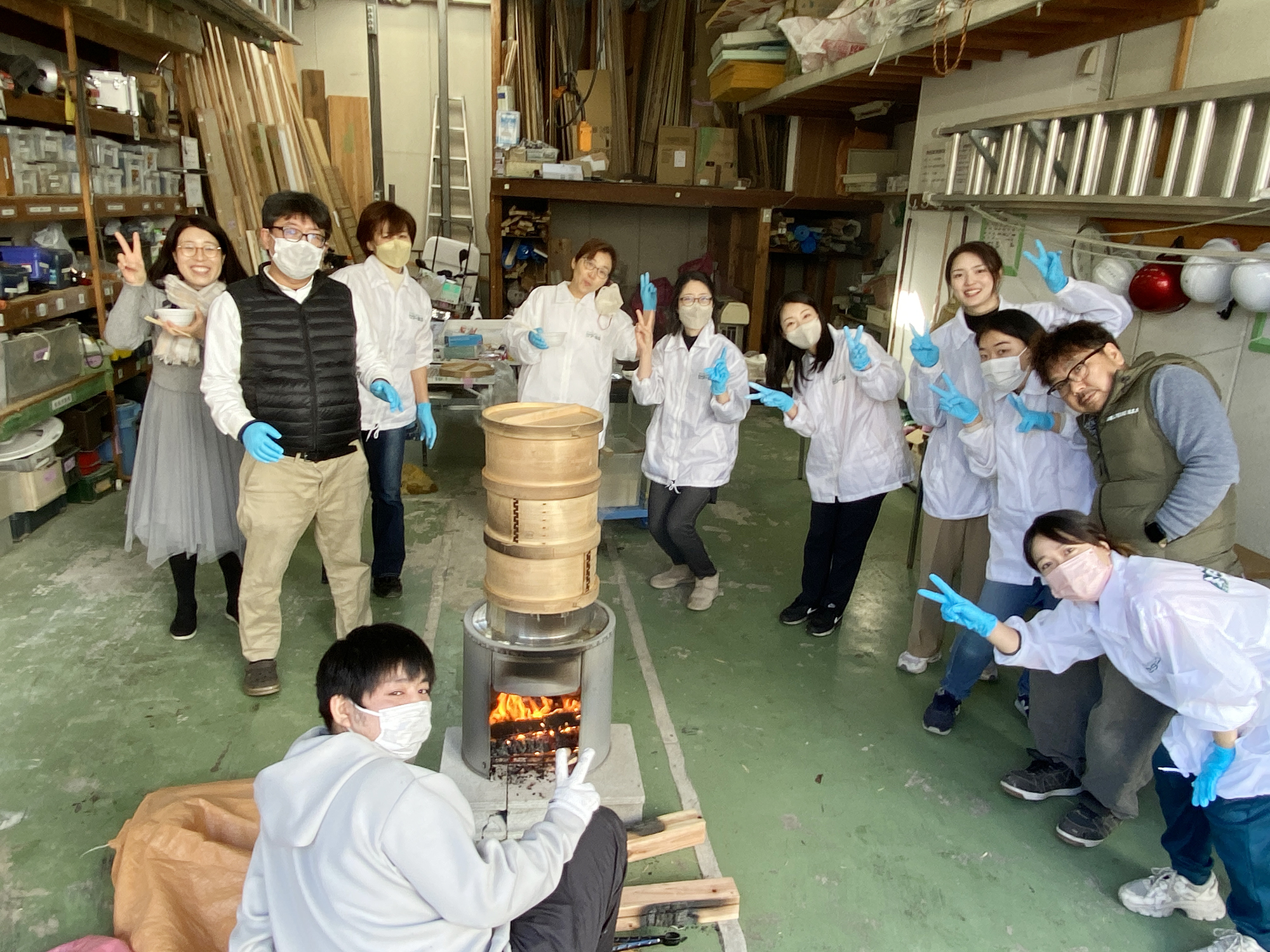 新年の餅つき大会、おいしく楽しく頑張りました！